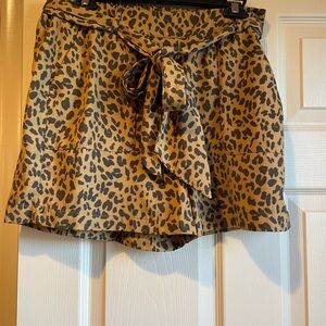 A New‎ Day Leopard Print Shorts with Tie Waist and Pockets, Size M